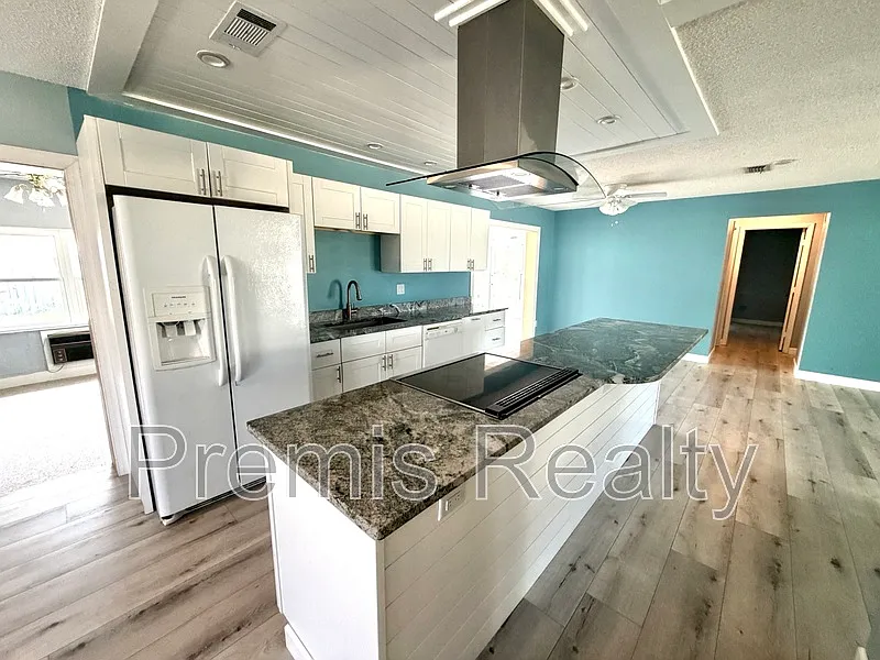 2 bed, 2.0 bath, 1535 sqft, $2,395 — Photo 3