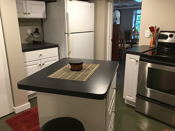 5th image of 760 Old Beach Ln