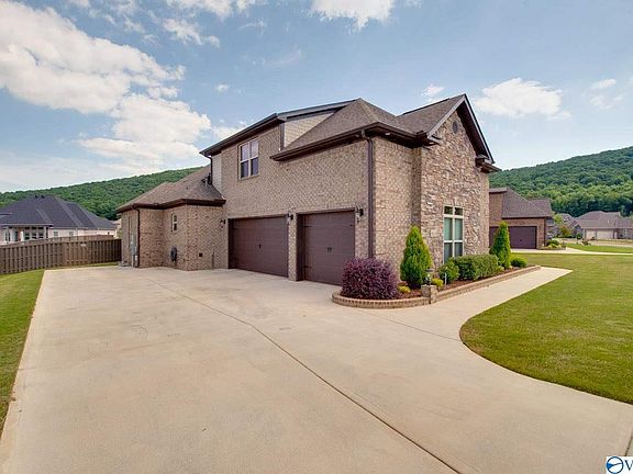 3rd image of 8116 Trail Meadow Dr
