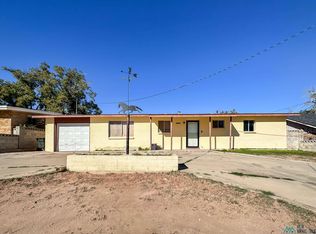 2406 Jackson St, Carlsbad, NM 88220