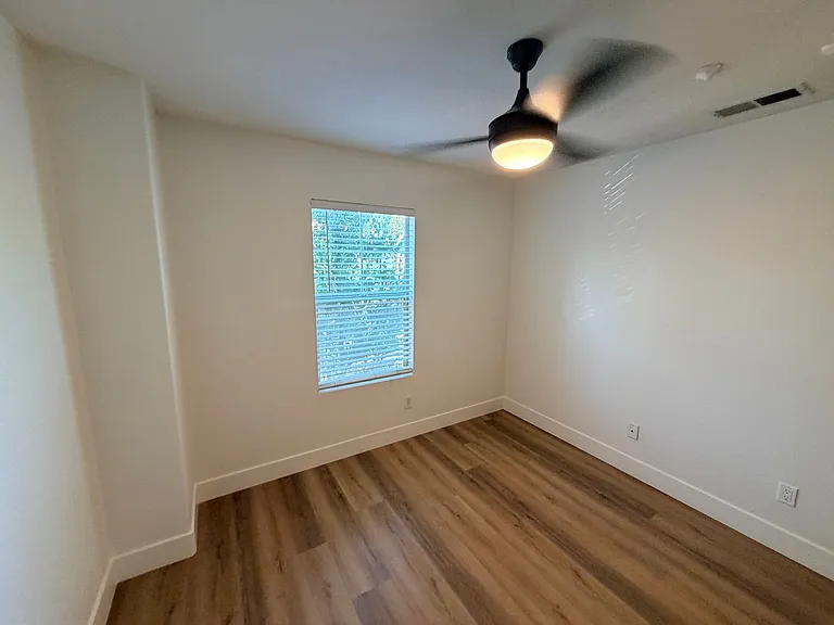 23 Tulare Dr — Photo 16