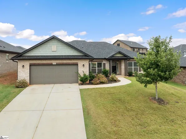 305 Rolling Waters Dr, Greenville, SC 29605
