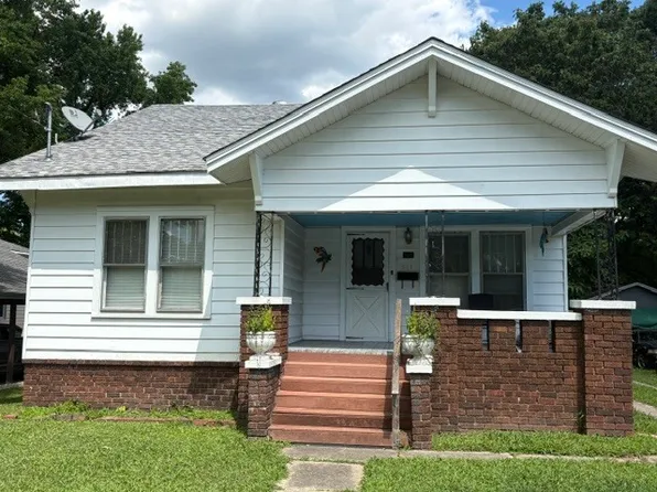 808 N 11th St, Murphysboro, IL 62966