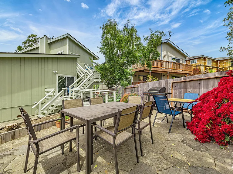 Madrona Ave — Photo 10