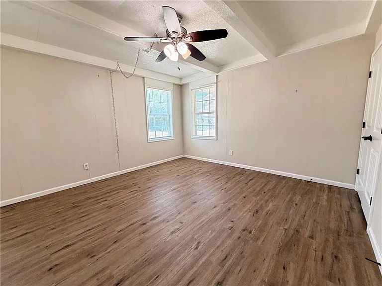 11150 Up River Rd — Photo 14
