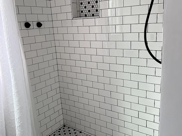 2037 Stewart St #1/2 — Photo 14