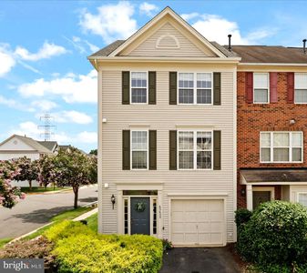 45433 Clarkes Crossing Sq, Sterling, VA, 20164