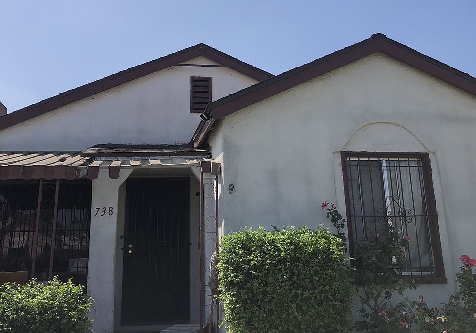 2nd image of 738 E 94th St