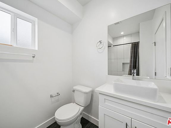 4th image of 6334 1/2 Beck Ave