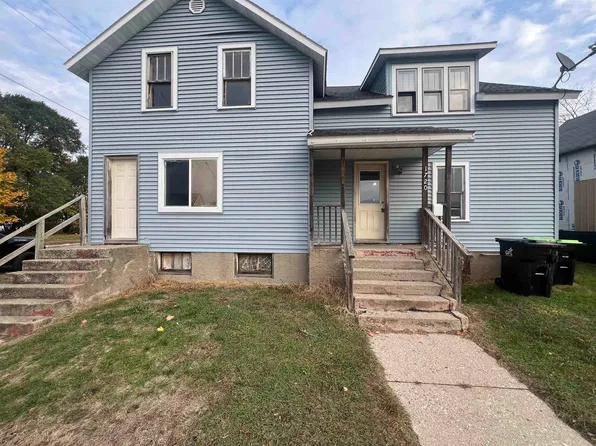 1720 12th Ave, Menominee, MI 49858