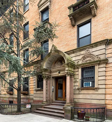 Sold by Compass | media 20