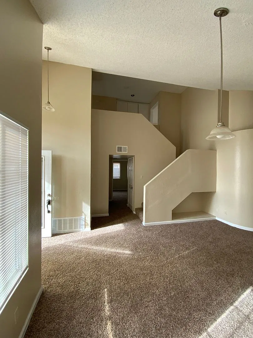 Spacious Cul-de-Sac Home with 4bd/3ba RV Parking! — Photo 3