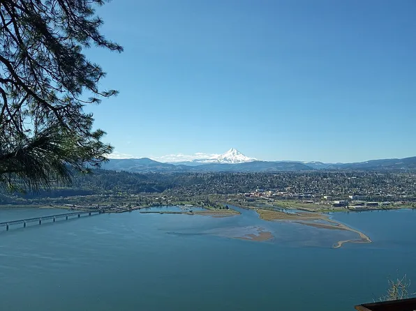 651 SW Waubish St, White Salmon, WA 98672