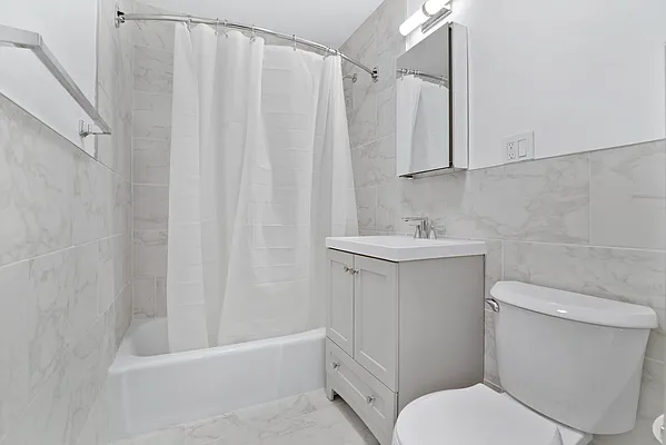 Rented by R New York | media 12