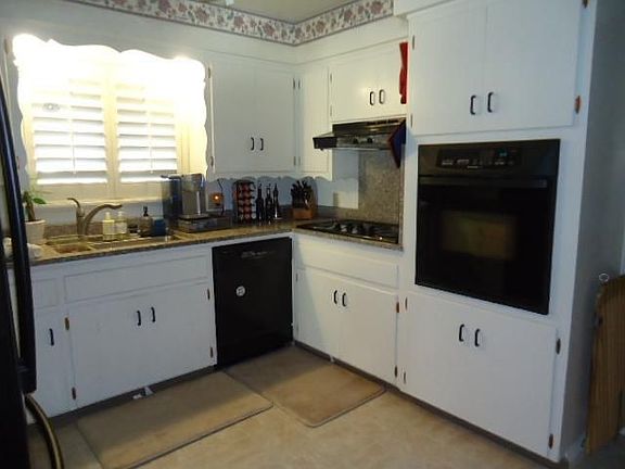 2nd image of 421 E Leland Way