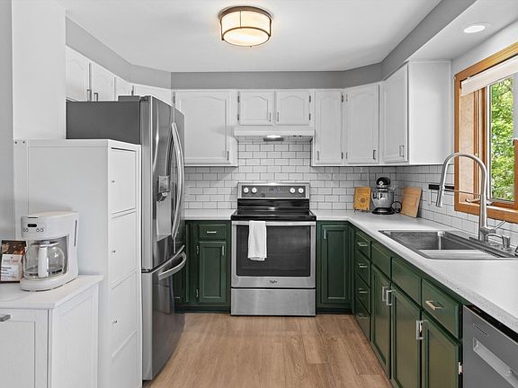2nd image of 822 K St