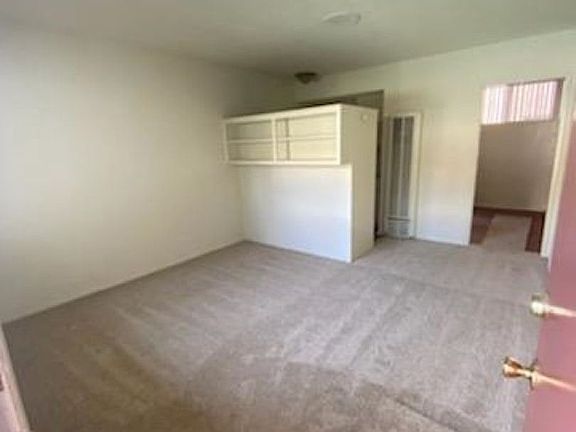5th image of 12211 Manor Dr APT 5