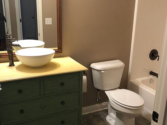 Guest Bath Room