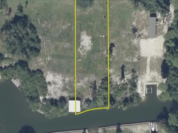 30710 Carrel Ln, Perdido Beach, AL 36530