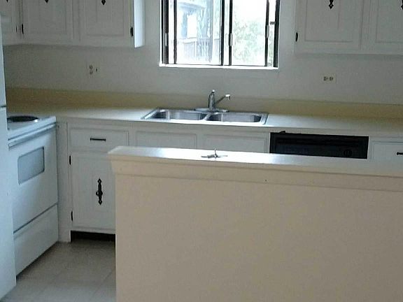 4th image of 464 E Osage Ln