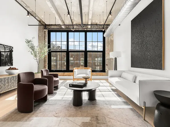 475 Kent Avenue image 1 of 10