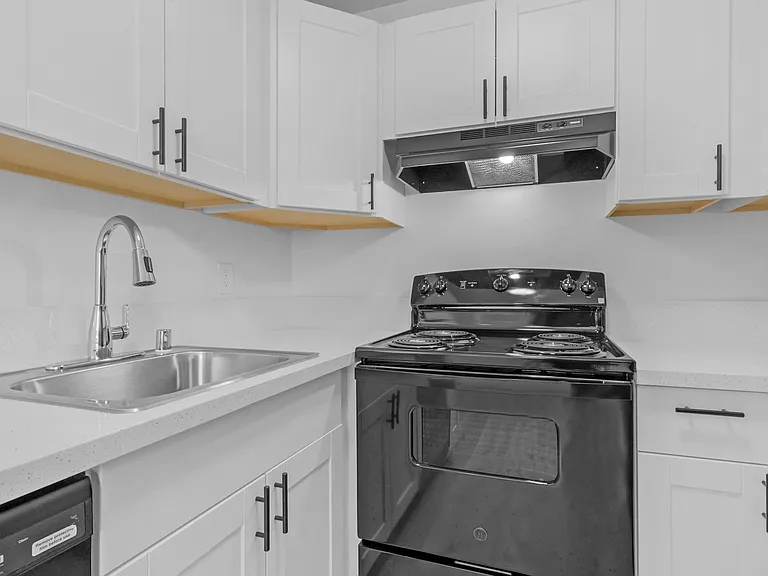 Shelfield Apartments — Photo 43