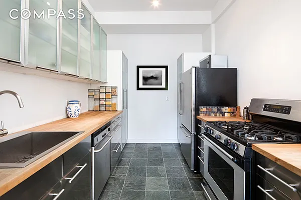 Rented by Citi Habitats | media 17