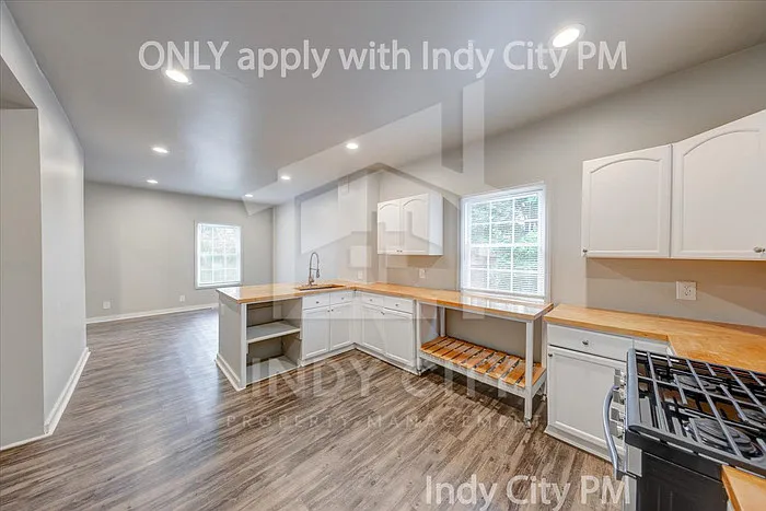117 N Riley Ave — Photo 14