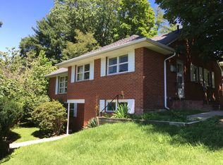 47 Elm Dr, Millbrook, NY 12545