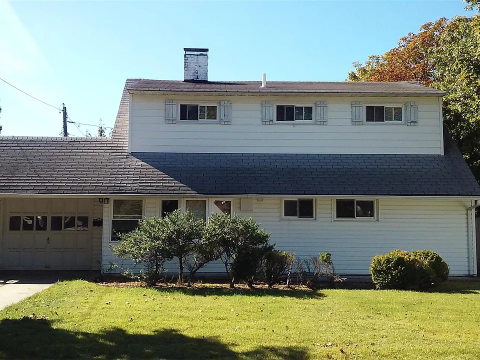 48 Hark Ln