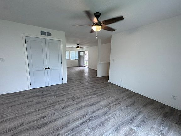 3rd image of 2109 Sanchez Dr