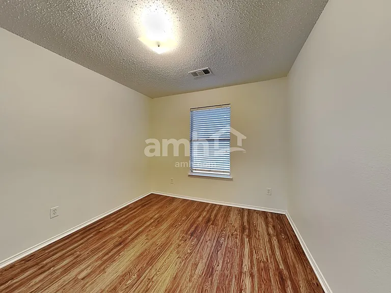 717 Timber Trl — Photo 20