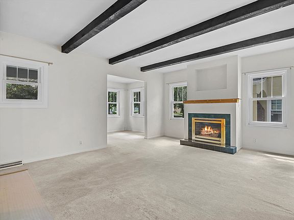 3rd image of 611 N Garfield Ave