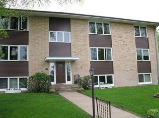 513 Colville St W APT 2, Cannon Falls, MN 55009
