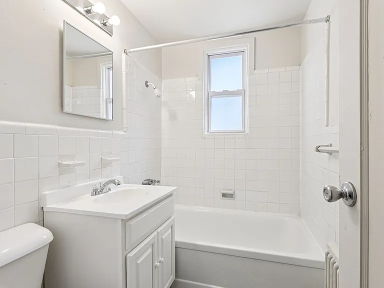 Greenwood Village Apartments — Photo 10