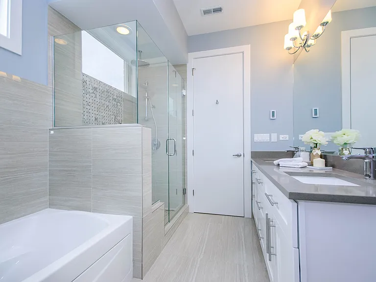 2501 N Halsted St #4 — Photo 3