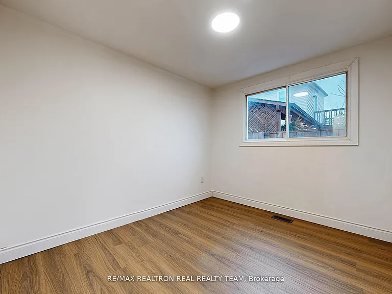 1129 Cannon St E #C1 — Photo 15