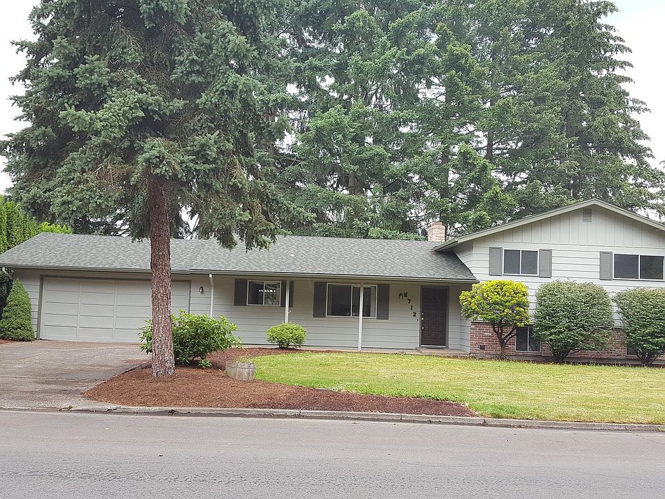 1st image of 2712 NE 113th St