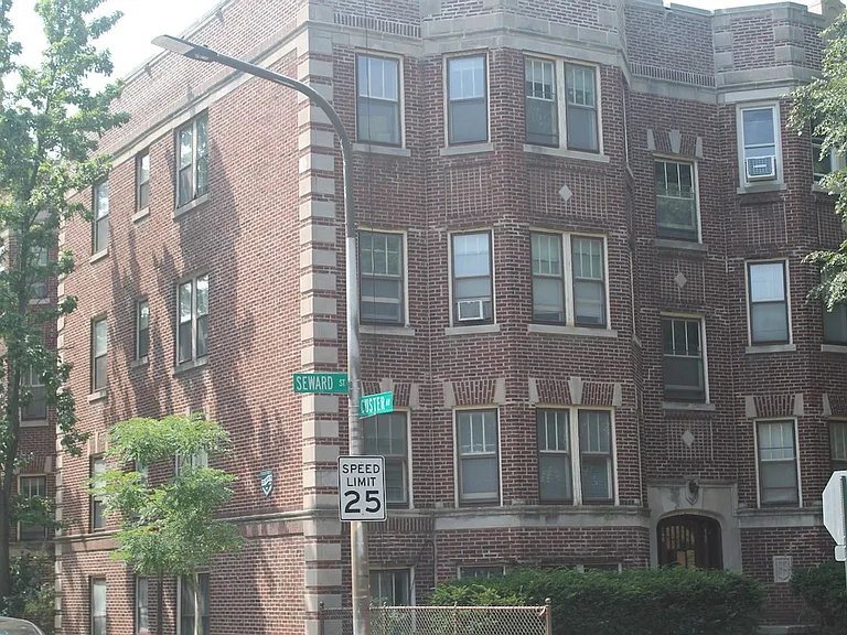550-52 Custer Ave #700-04 — Photo 3