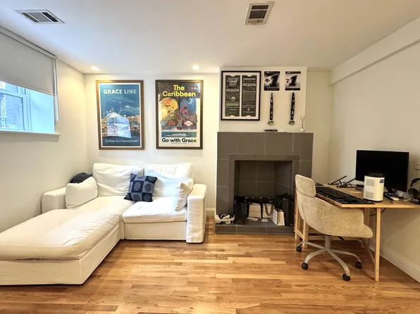 124 Beacon St APT Gf, Boston, MA 02116