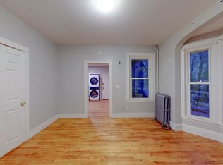 117 Ashmont St #1, Portland, ME 04103