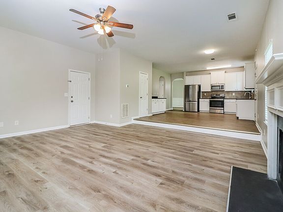 5th image of 3752 Sunbridge Dr