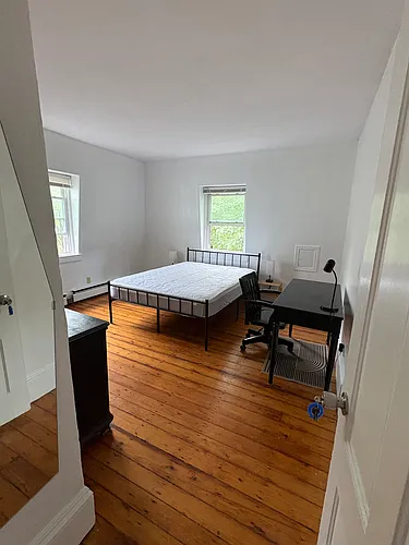 211 Williams St Photo 1