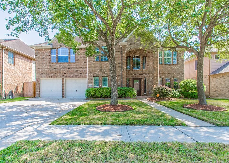 1st image of 2513 Pine Brook Dr