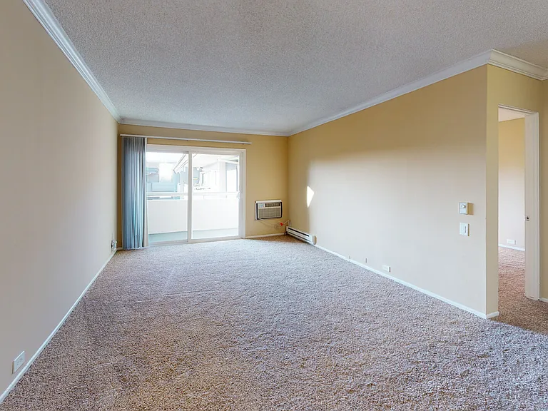 Eight 80 Newport Beach — Photo 89