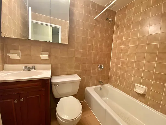 Rented by J PRESTON AND ASSOCIATES INC | media 25