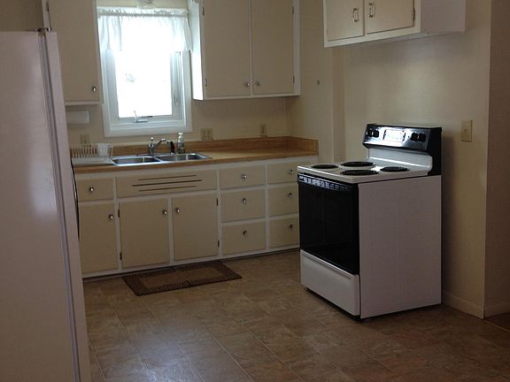 3rd image of 214 Genesee St APT 1
