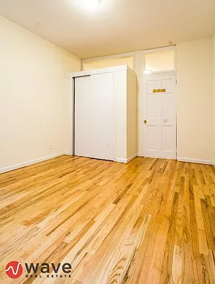 Rented by Wave Real Estate Group | media 23