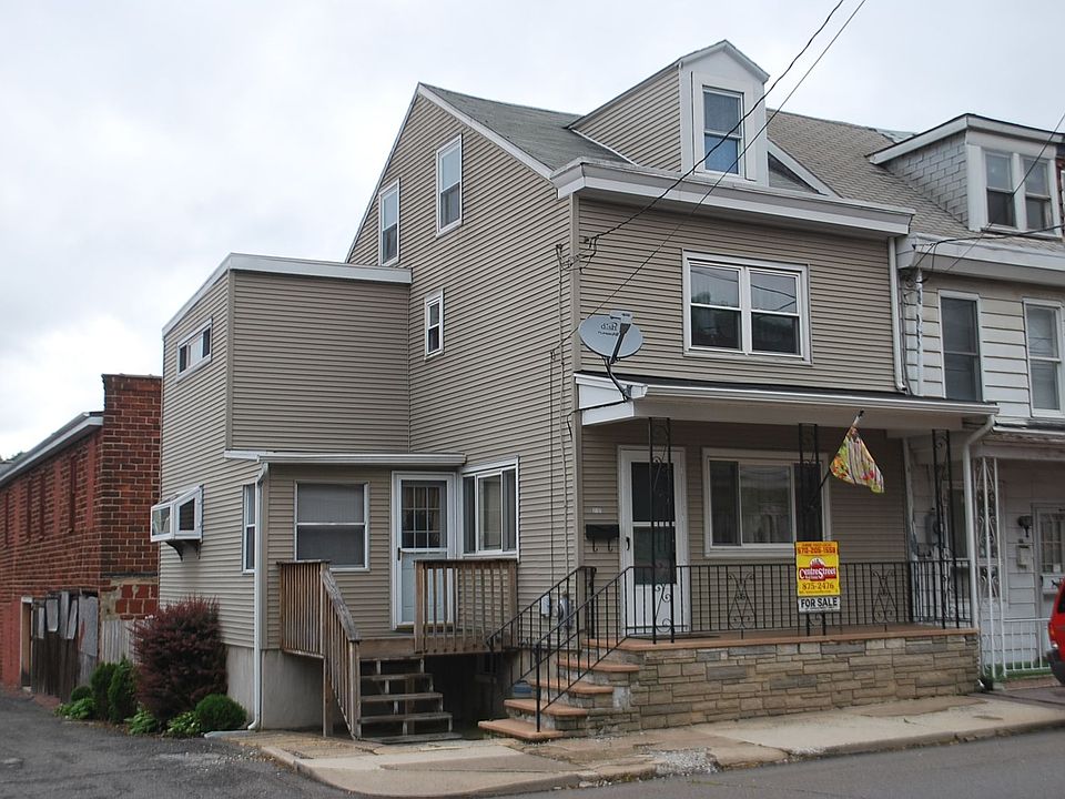 1st image of 217 W Spruce St
