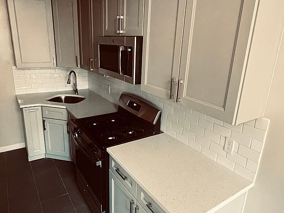 4th image of 22-28 47th St #B